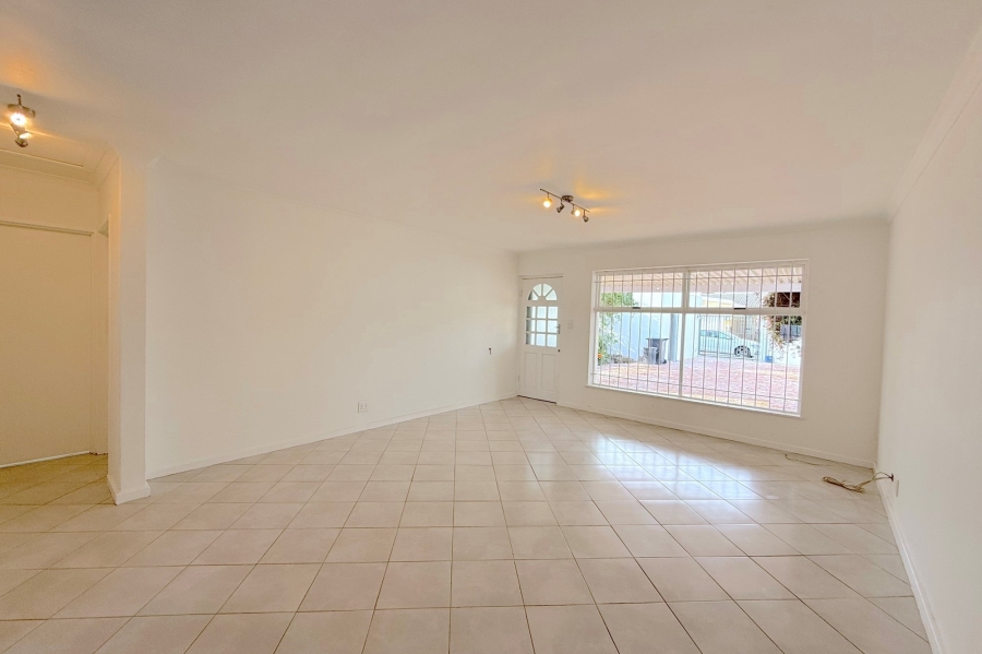 To Let 2 Bedroom Property for Rent in Flamingo Vlei Western Cape